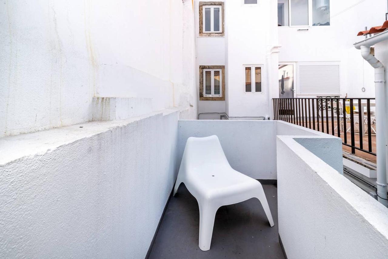 Urban & Trendy Duplex Close To Lx Factory By Trip2Portugal Лісабон Екстер'єр фото
